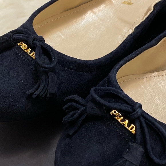 1F890D - Prada Women’s Suede Ballet Flats - Picture 5 of 10